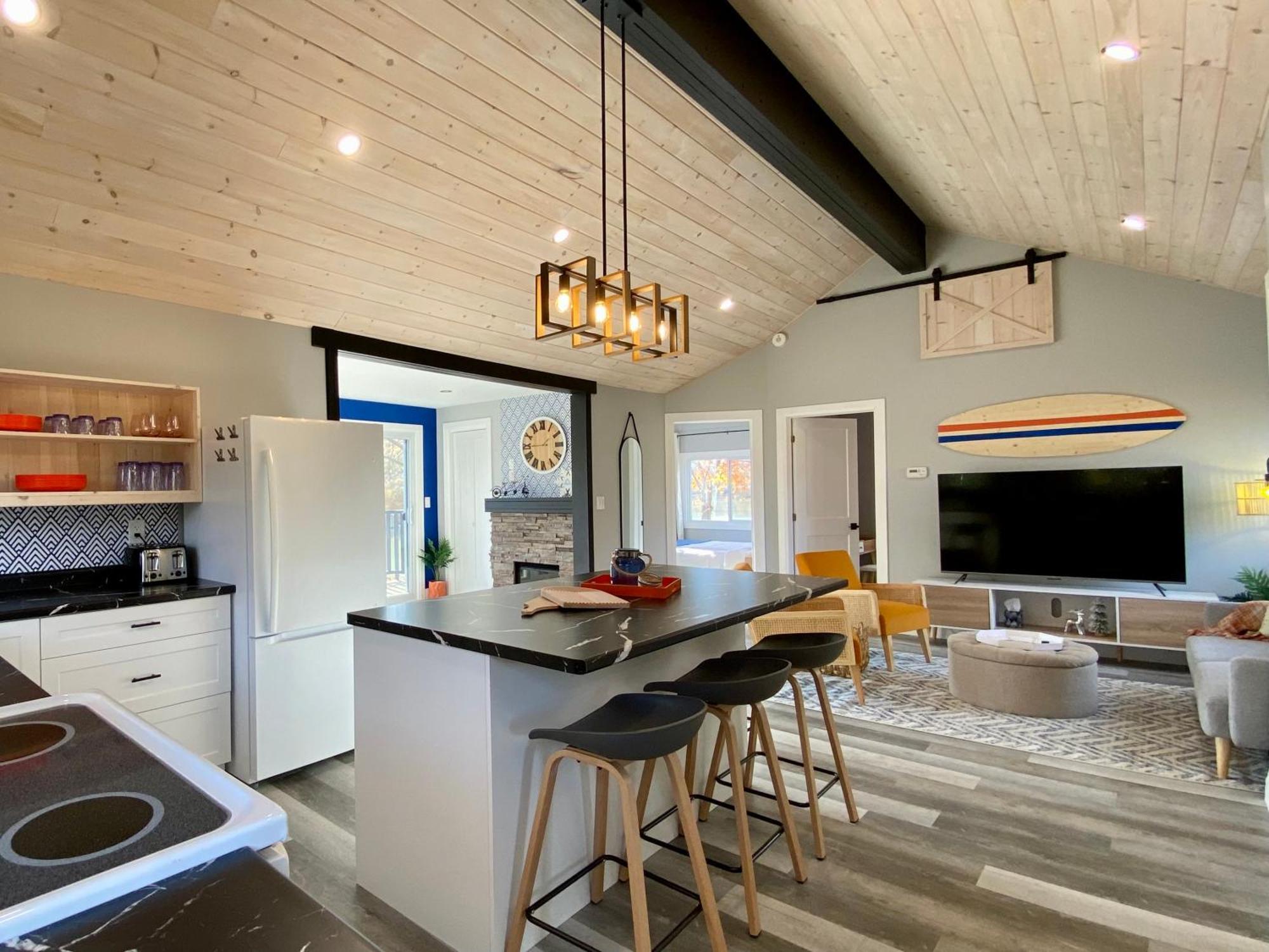 Creekside Cottage - Kayak, Sup, Fishing, Game Room, Steps To The Beach Kingsville Bagian luar foto